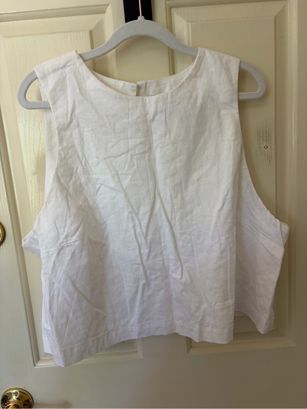 Banana Republic Factory White Linen-Blend Sleeveless Tank